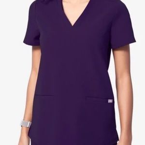 LIMITED EDITION FIGS Dark Eggplant Casma 3-Pocket Scrub Top XS (Extra Small)